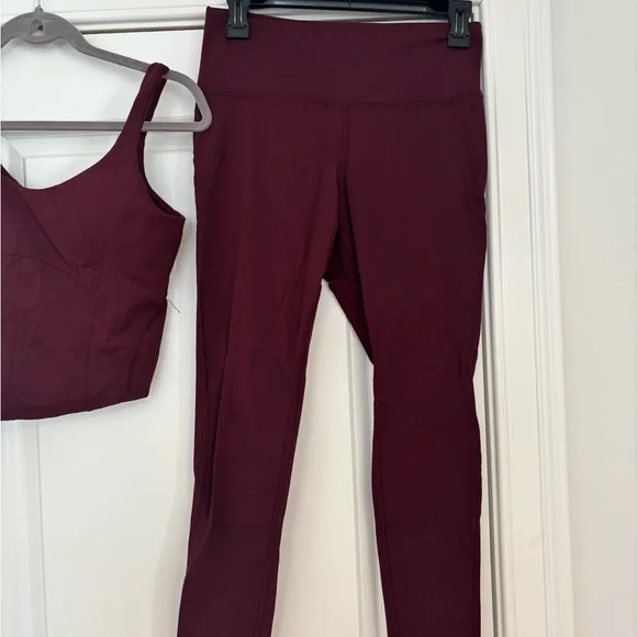 Danskin Wine Active Leggings & Cropped Tank Set - Picture 7 of 10